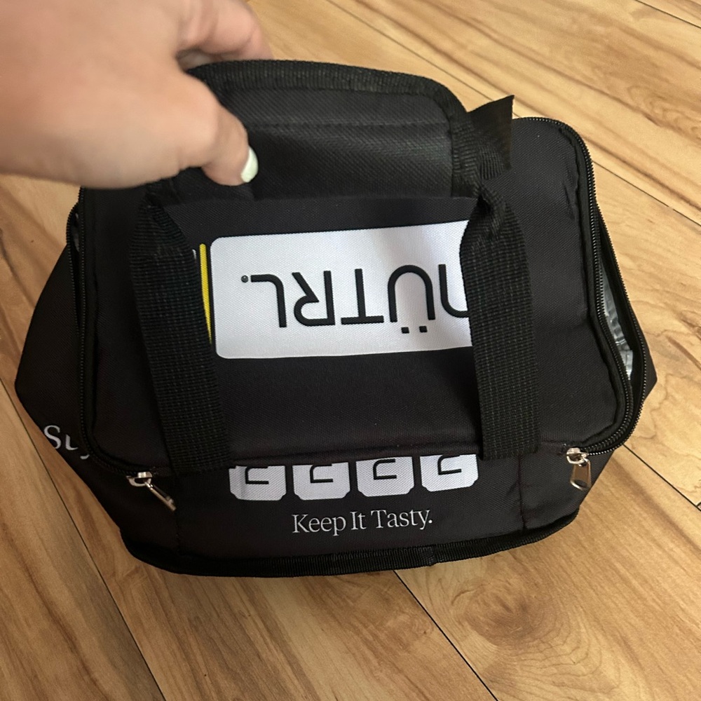 Nutrl cooler bag